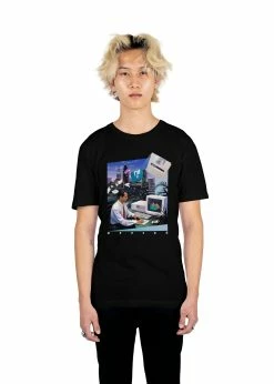 T6 Doing Business Tee